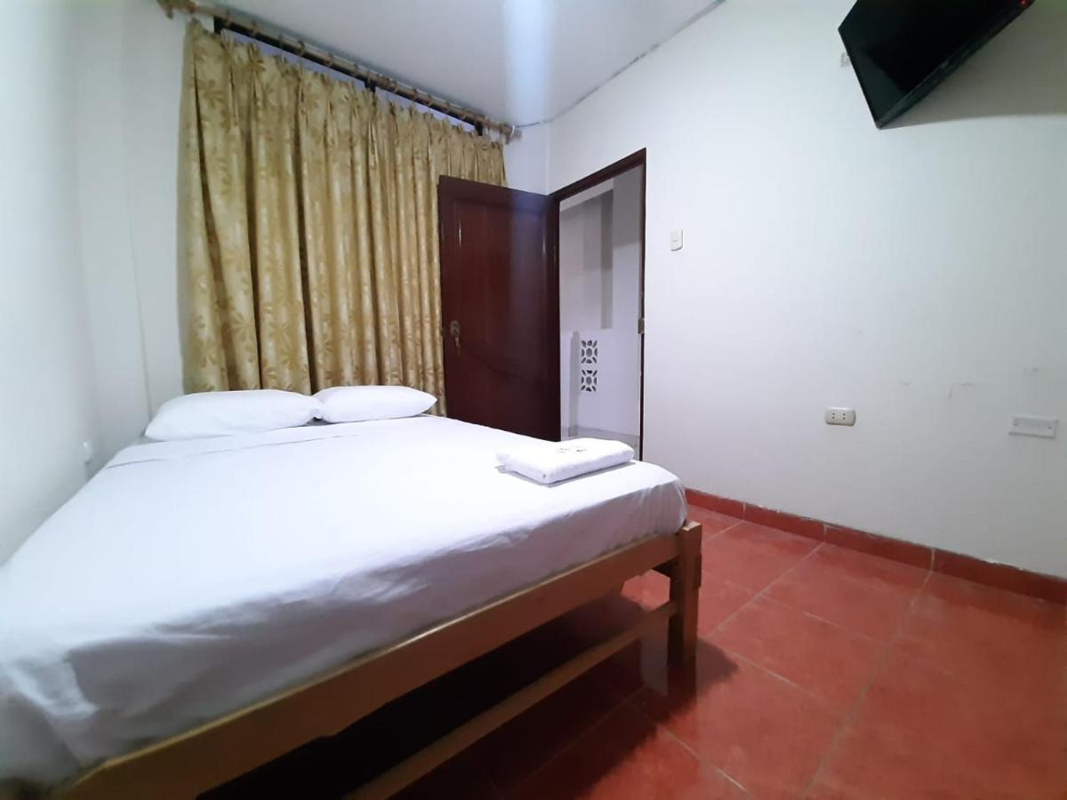Guest House Tumbes Extérieur photo