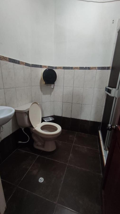 Guest House Tumbes Extérieur photo