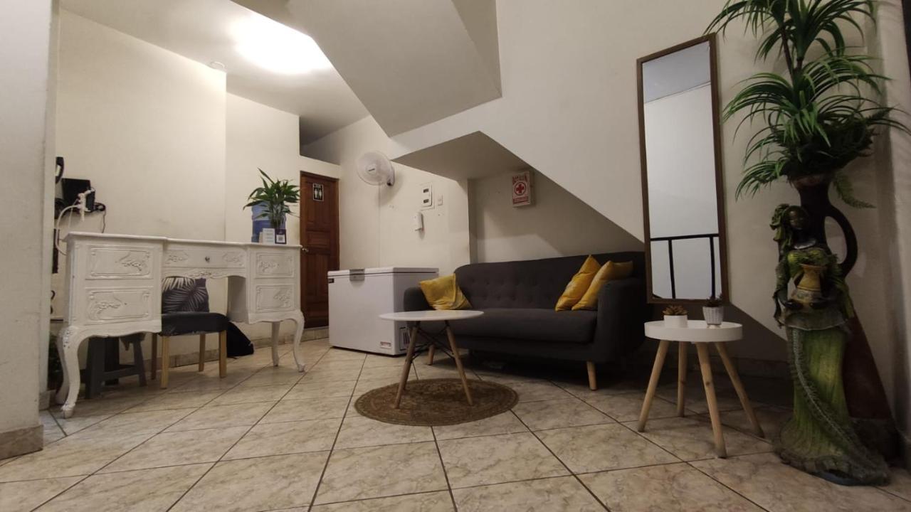 Guest House Tumbes Extérieur photo