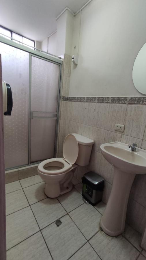 Guest House Tumbes Extérieur photo
