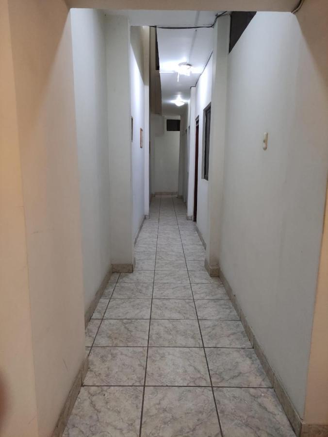 Guest House Tumbes Extérieur photo