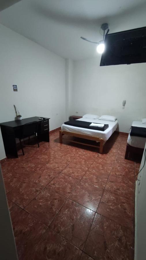 Guest House Tumbes Extérieur photo