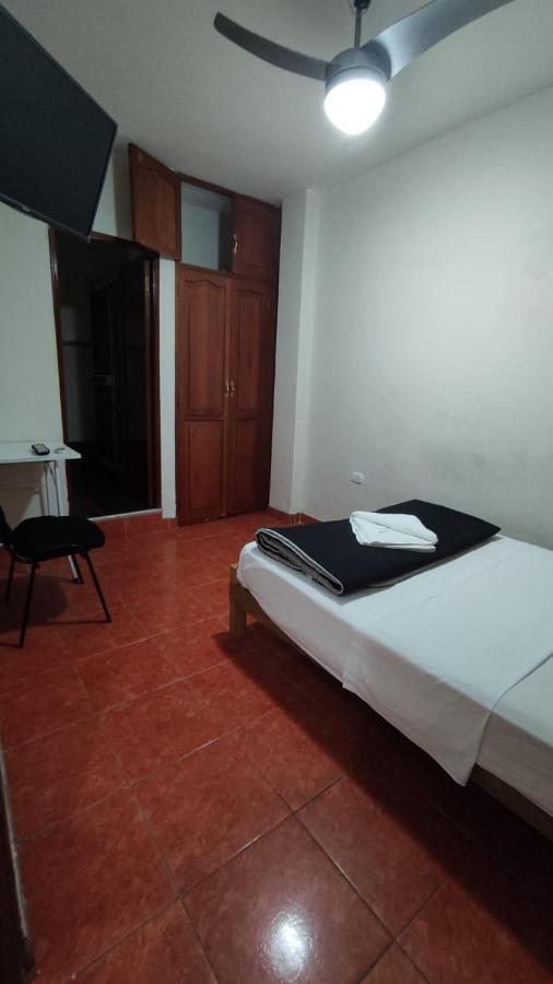 Guest House Tumbes Extérieur photo