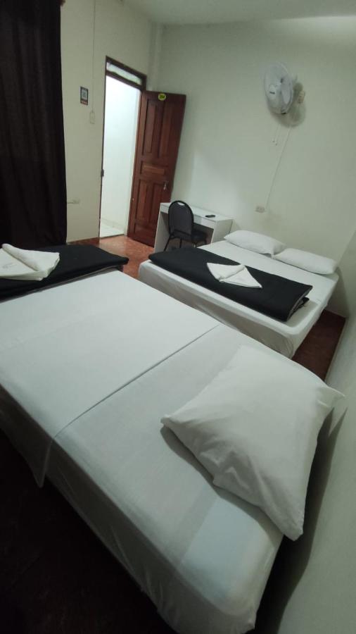 Guest House Tumbes Extérieur photo