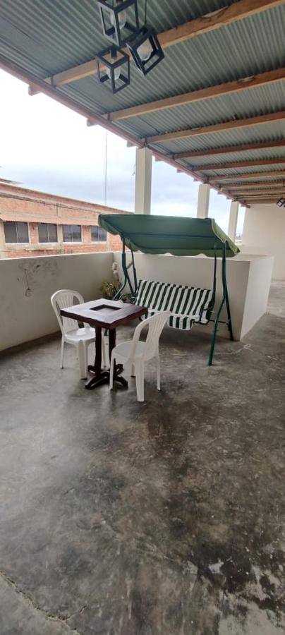 Guest House Tumbes Extérieur photo